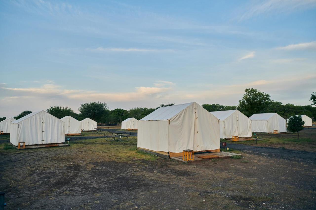 Villa El Cosmico Marfa Exterior foto